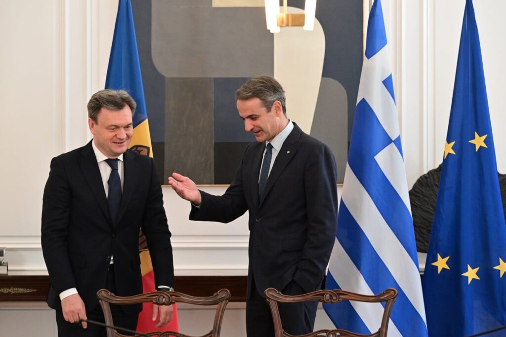Μητσοτάκης: Η Ελλάδα στήριξε και στηρίζει την ενταξιακή προοπτική της Μολδαβίας​